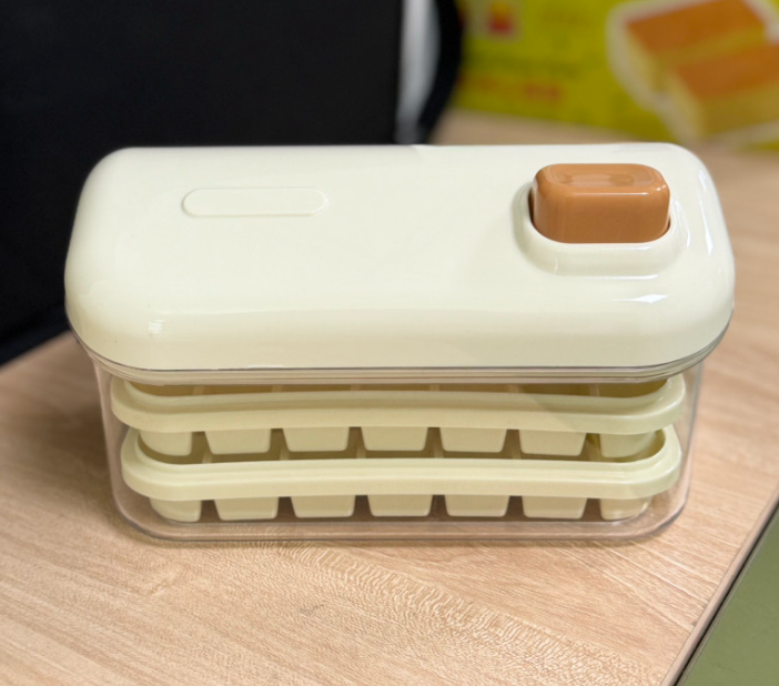 Double-Layer Stackable Ice Cube Tray